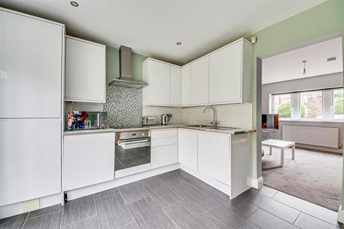 3 Bedroom Detached House To Rent In Beach Priory Gardens, Southport, PR8