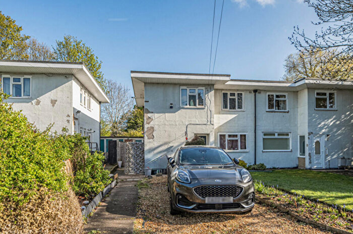 2 Bedroom Maisonette For Sale In Elmdon Close, Solihull, B92