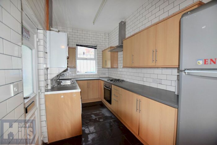 5 Bedroom Flat To Rent In Crookes Valley Road, Sheffield, South Yorkshire, S10