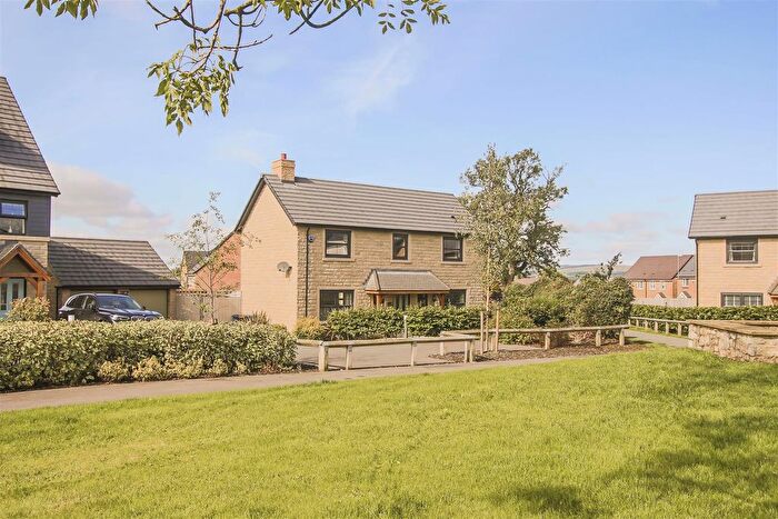 4 Bedroom Property For Sale In Higher Standen Drive, Clitheroe, BB7