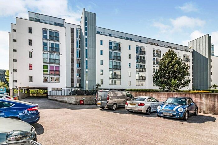 2 Bedroom Apartment To Rent In Water Street, Manchester, M3