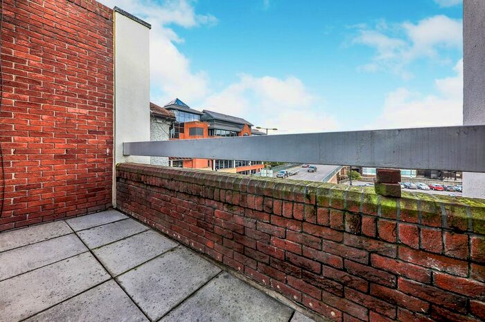 1 Bedroom Flat To Rent In Park Street, Guildford, GU1