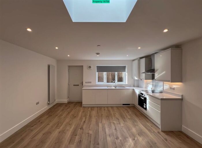 1 Bedroom Flat To Rent In High Street, London, SE20