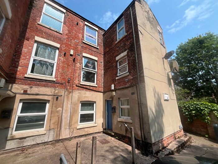 Studio To Rent In Corporation Oaks, Nottingham, NG3