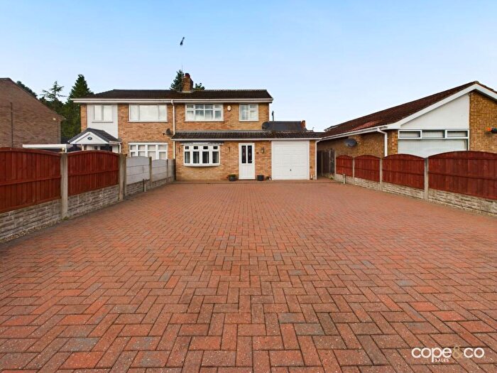 3 Bedroom Semi-Detached House For Sale In Waterloo Close, Hilcote, Alfreton, Derbyshire, DE55