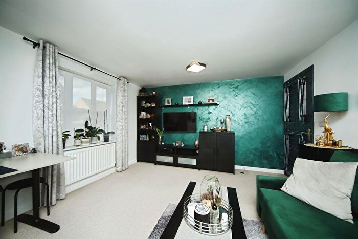 1 Bedroom Flat For Sale In Massingham Park, Taunton, TA2