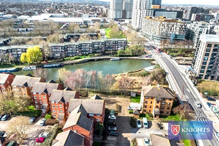 2 Bedroom Apartment For Sale In Bream Close, Tottenham Hale, London, N17