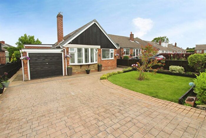 3 Bedroom Detached Bungalow For Sale In Calvert Close, Kippax, Leeds, LS25