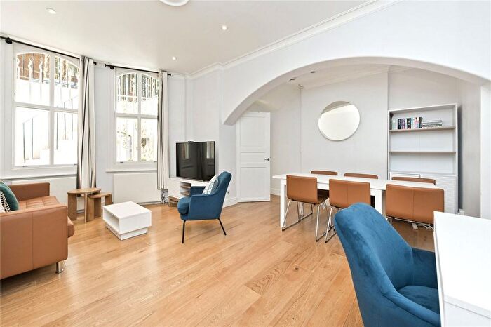 2 Bedroom Flat To Rent In Kensington Court, Kensington, W8