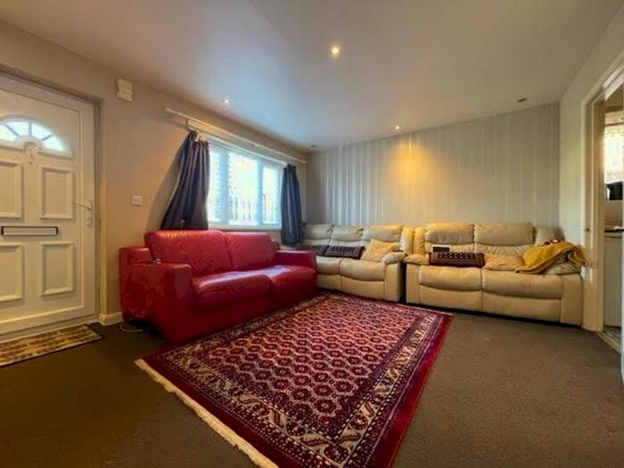 1 Bedroom Terraced House To Rent In Adrians Walk, Slough, SL2