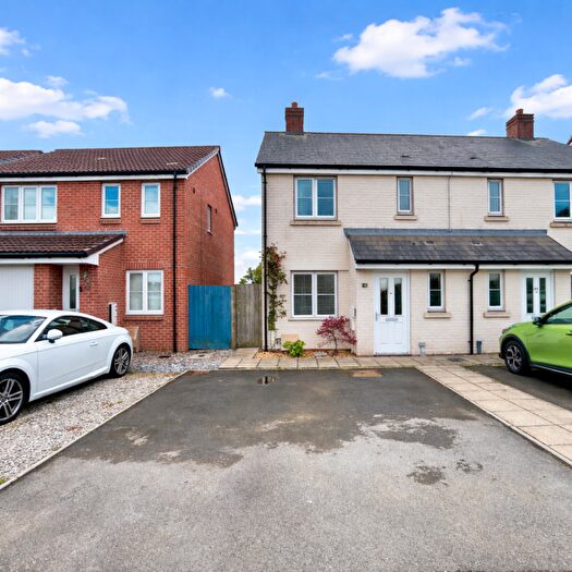 3 Bedroom Semi Detached House For Sale In Snowdrop Wynde Shaftesbury, SP7