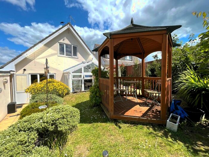 2 Bedroom Detached House For Sale In Benlease Way, Swanage, Dorset, BH19