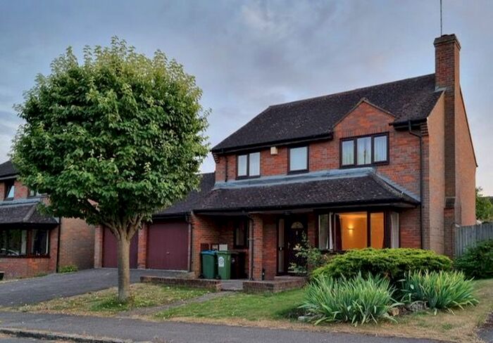 4 Bedroom Detached House To Rent In Burcott Lane, Bierton, HP22