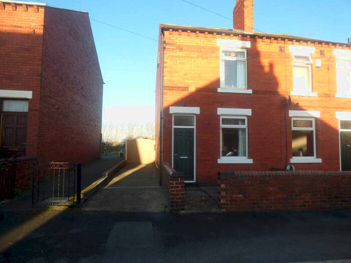 3 Bedroom Semi-Detached House To Rent In First Avenue, Newton Hill, Wakefield, WF1