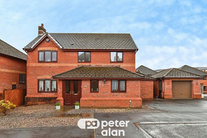 4 Bedroom Detached House For Sale In Cherry Court, Aberdare, CF44