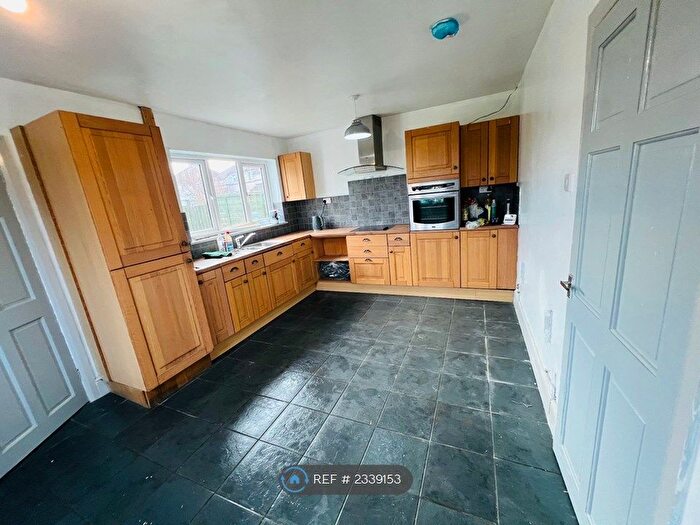 3 Bedroom Semi-Detached House To Rent In Central Avenue, Cannock, WS11