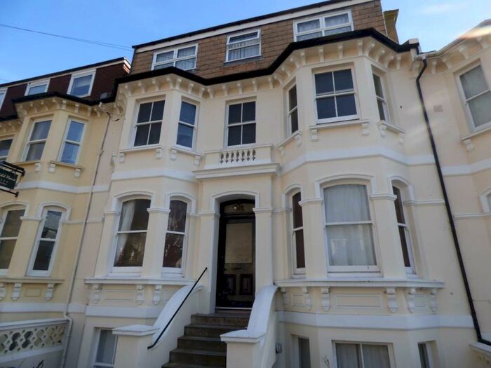 3 Bedroom Flat To Rent In Seafield Road, Hove, BN3