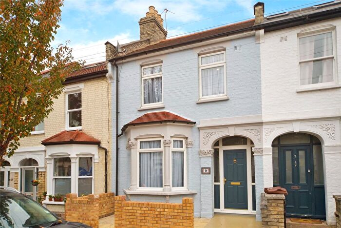3 Bedroom Terraced House For Sale In Kenilworth Avenue, Walthamstow, E17