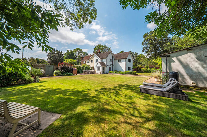 3 Bedroom Semi-Detached House For Sale In The Old Coach Road, Hertford, SG14