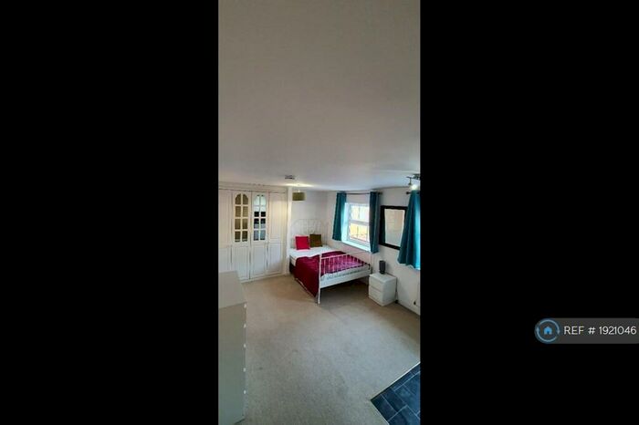 Studio To Rent In Buckthorn Road, Hampton Hargate, Peterborough, PE7