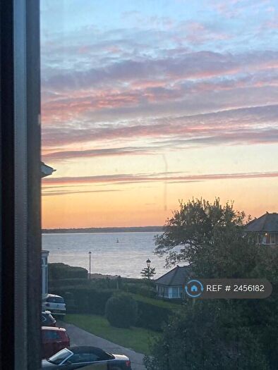 2 Bedroom Flat To Rent In Sharon Court, Cowes, PO31