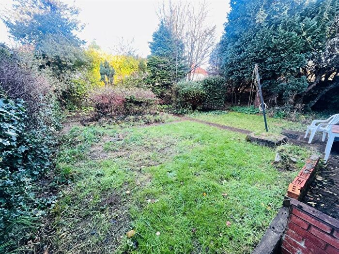 4 Bedroom Semi-Detached House To Rent In B, Brockworth Crescent, PC02