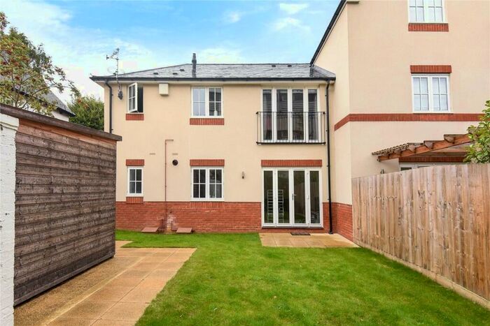 1 Bedroom Apartment To Rent In Osler Road, Headington, OX3