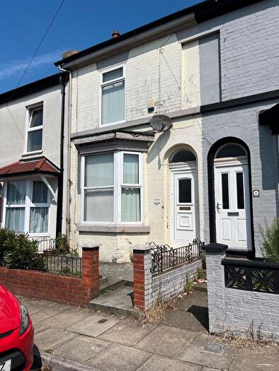 3 Bedroom Terraced House To Rent In Florence Street, Kirkdale, L4