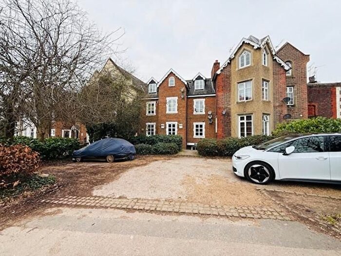 1 Bedroom Property To Rent In Upton Park, Slough, Buckinghamshire, SL1