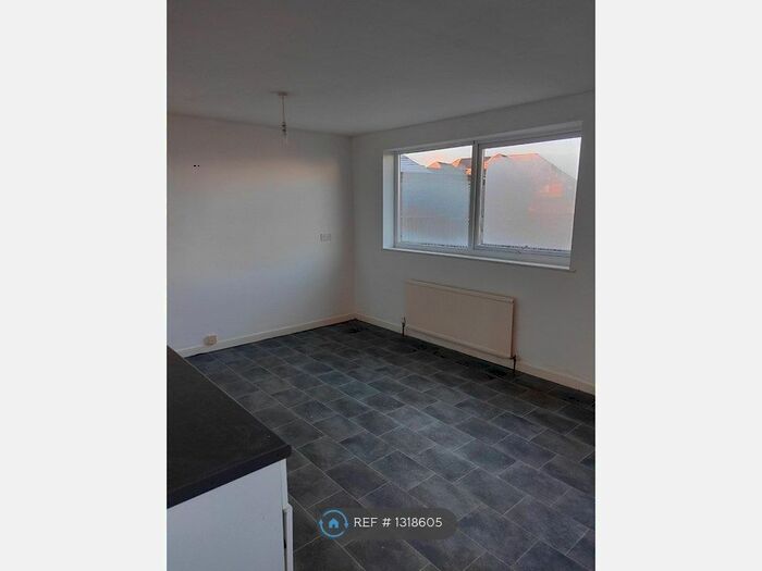 4 Bedroom Detached House To Rent In Mansfield Road, Derbyshire, DE55