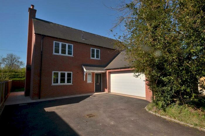 4 Bedroom Detached House To Rent In Corner Farm, Brailsford, DE6