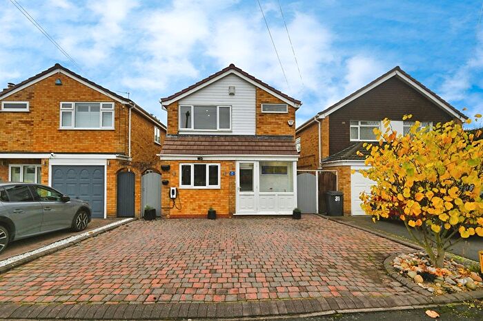 3 Bedroom Detached House For Sale In St. Peters Close, Water Orton, Birmingham, B46