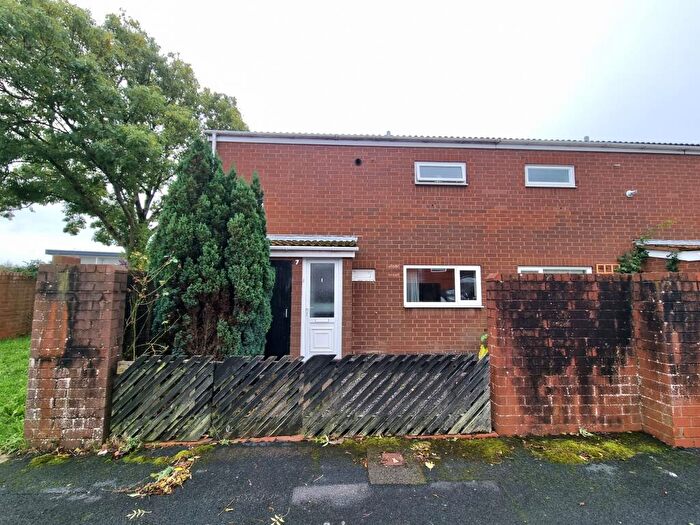 3 Bedroom Semi-Detached House To Rent In The Nook, Gosport, PO13