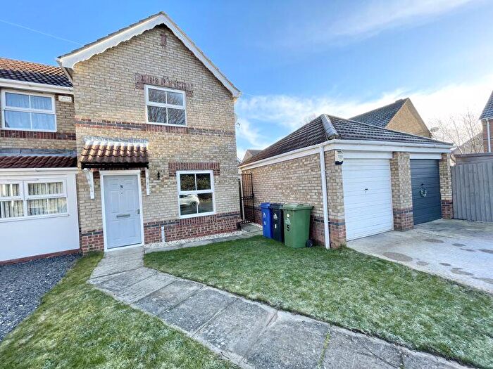 2 Bedroom Semi-Detached House To Rent In Girton Road, Grimsby, DN34