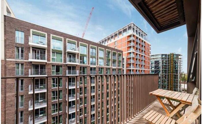 1 Bedroom Apartment For Sale In New Mill Road, London, SW11