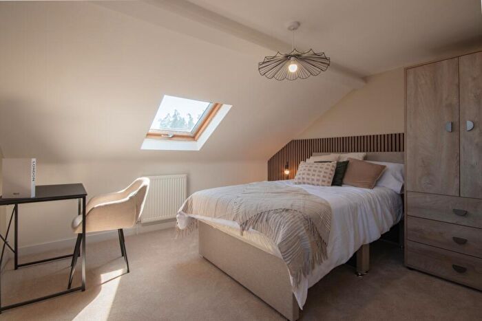 1 Bedroom Flat To Rent In Room Middleton Street, Beeston, Nottingham, NG9