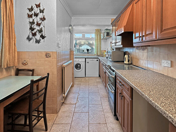 3 Bedroom Terraced House For Sale In Hemingford Road, Cambridge, CB1