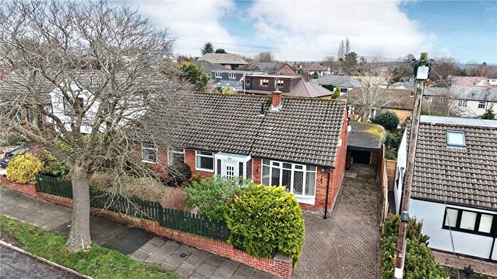 3 Bedroom Bungalow For Sale In Andrews Walk, Heswall, Wirral, CH60