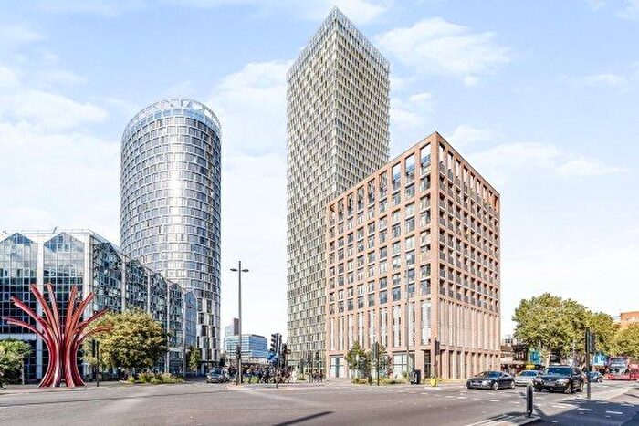 2 Bedroom Flat To Rent In Great Eastern Road, London, E15