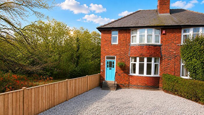 3 Bedroom Semi-Detached House For Sale In Thorpe House Avenue, Norton Lees, Sheffield, S8