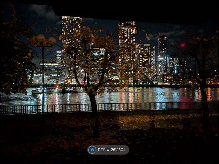 2 Bedroom Flat To Rent In Mermaid Court, London, SE16