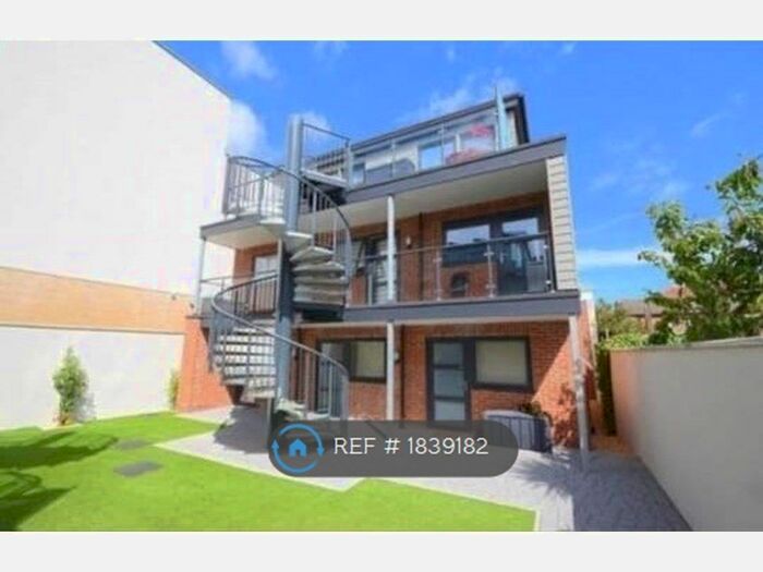 Studio To Rent In The Cotes, Bournemouth, BH1