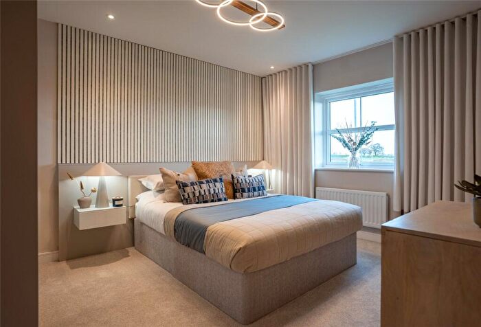 4 Bedroom Semi-Detached House For Sale In Dakota Drive, Fernwood, Newark, Nottinghamshire, NG24