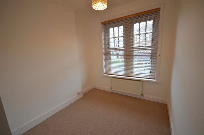 1 Bedroom Flat For Sale In London Road, St Albans, AL1