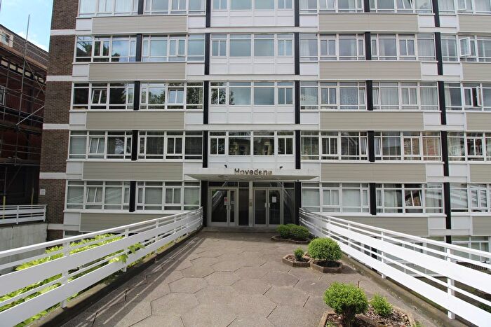 1 Bedroom Flat To Rent In Cromwell Road, Hove, East Sussex, BN3