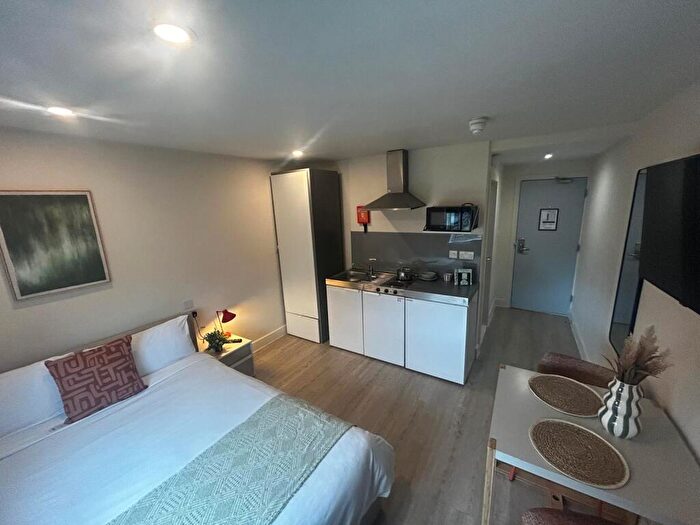 Studio To Rent In London Road, Thornton Heath, CR7