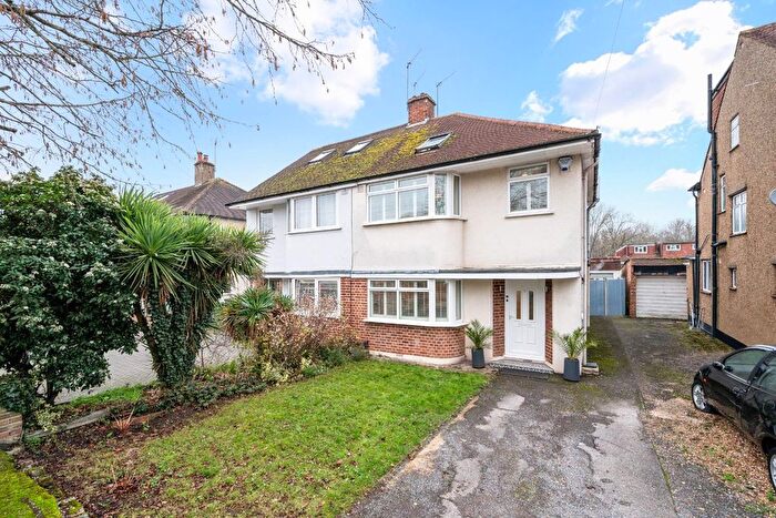 3 Bedroom Semi Detached House For Sale In Mortimer Crescent, Worcester Park, KT4