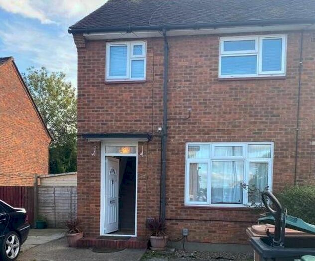 3 Bedroom Semi-Detached House To Rent In Oxhey Drive, Watford, Hertfordshire, WD19