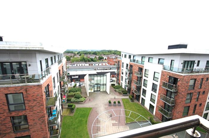 1 Bedroom Flat To Rent In Longfield Centre, Prestwich, M25