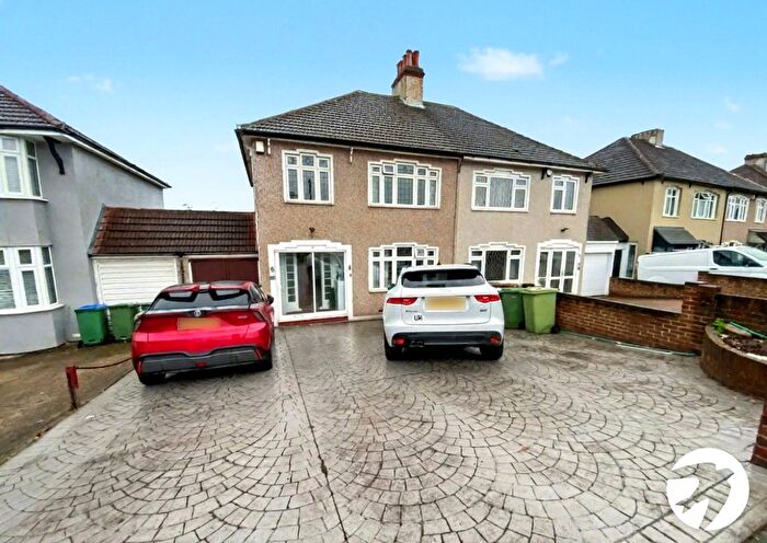 3 Bedroom Semi-Detached House To Rent In King Harolds Way, Bexleyheath, DA7